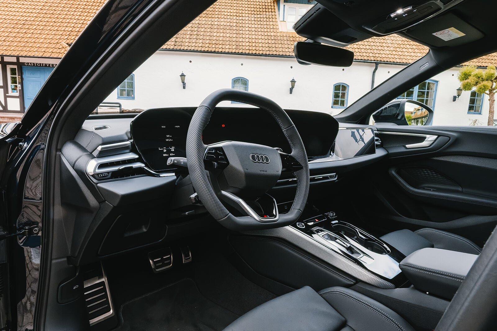 Audi A5 interiör med digital cockpit